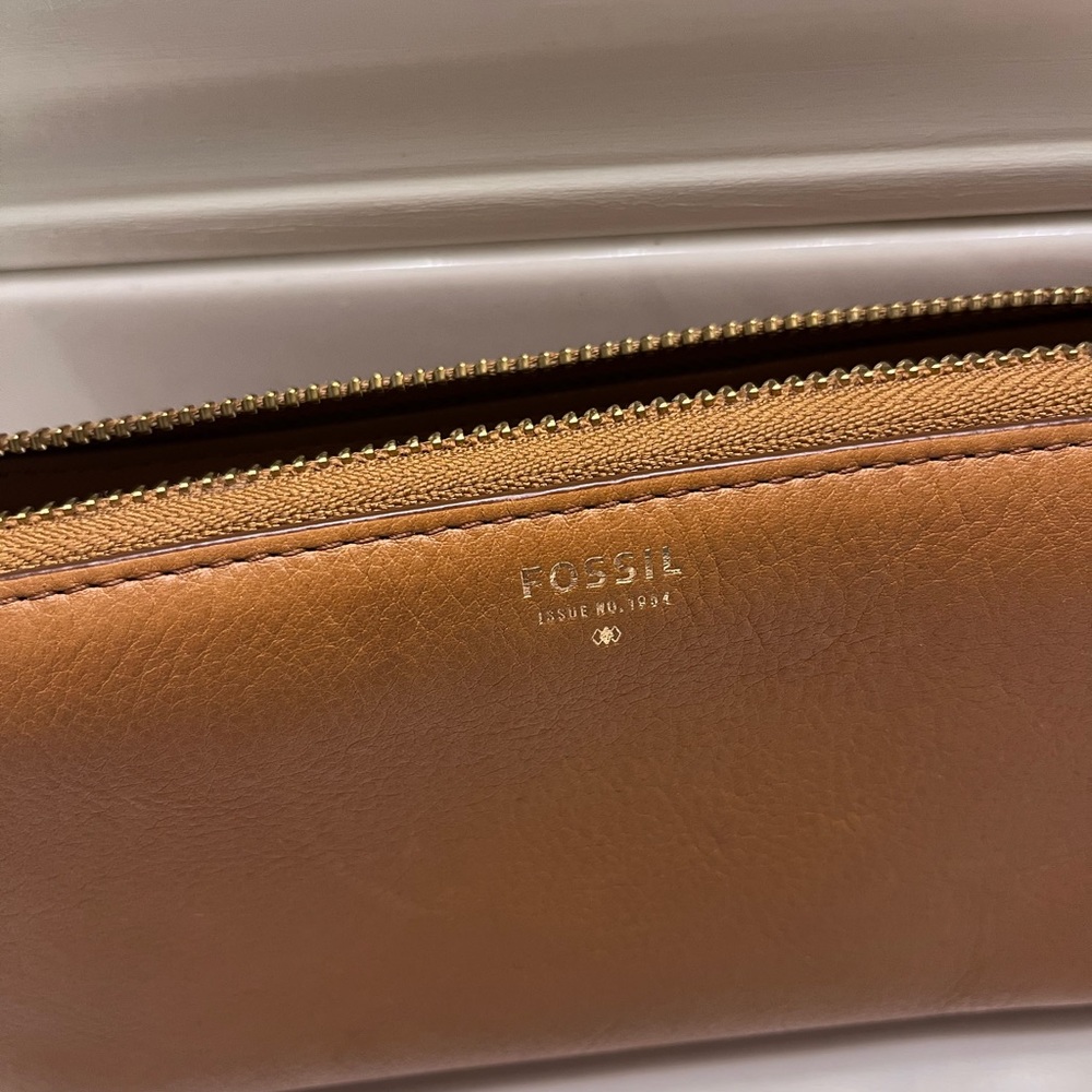 Fossil wallet - Picture 2 of 5